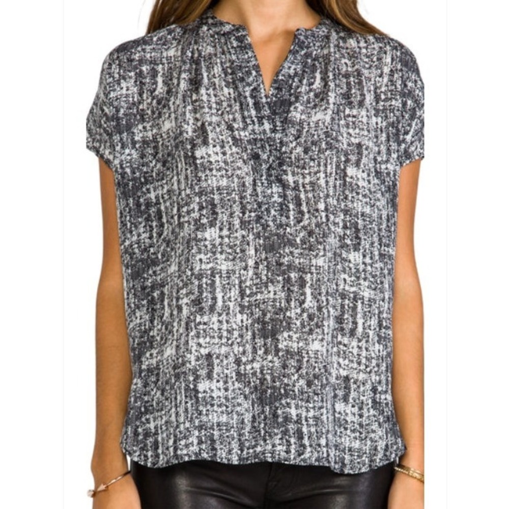 VINCE Silk Top Blouse Short Sleeve Vee Placket Lightweight Black White Size XS